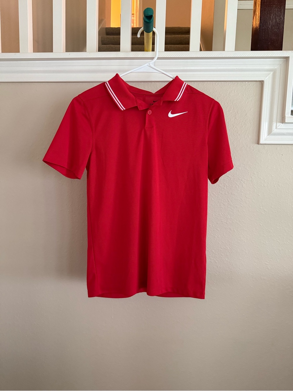 Boys Nike Yourh Red Polo - Size L